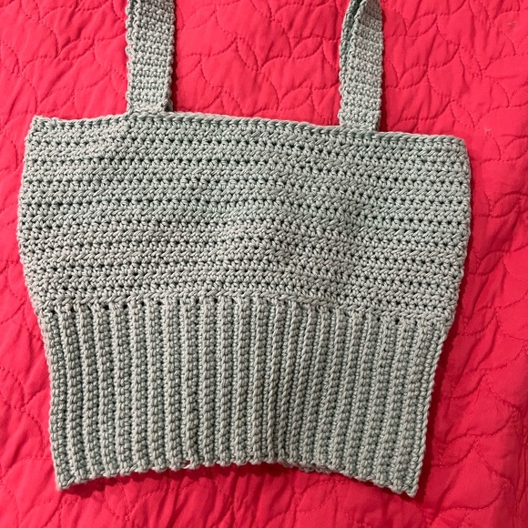 Neck crop top - Picture 2 of 5